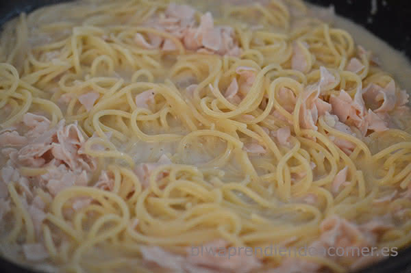 Espaguetis carbonara sin huevo, sin nata, especial BLW